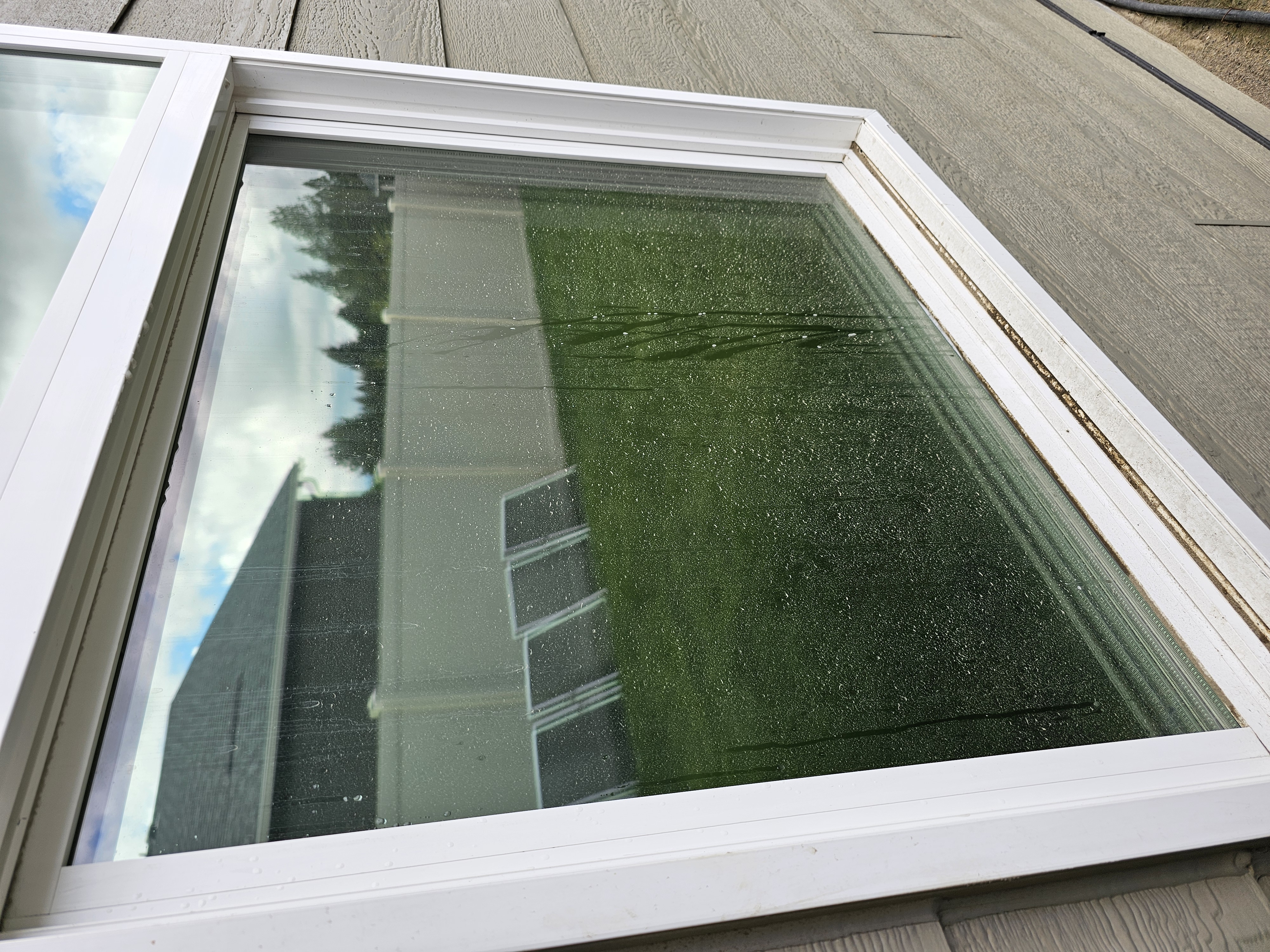 Before: Dirty window exterior